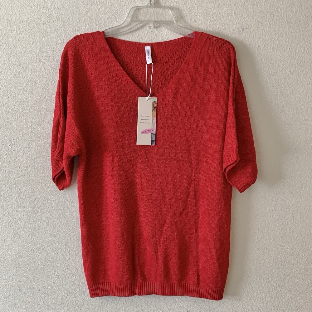 Dokotoo Women's Red V-Neck Pullover Sweater Short Sleeve Top Textured Knit Small